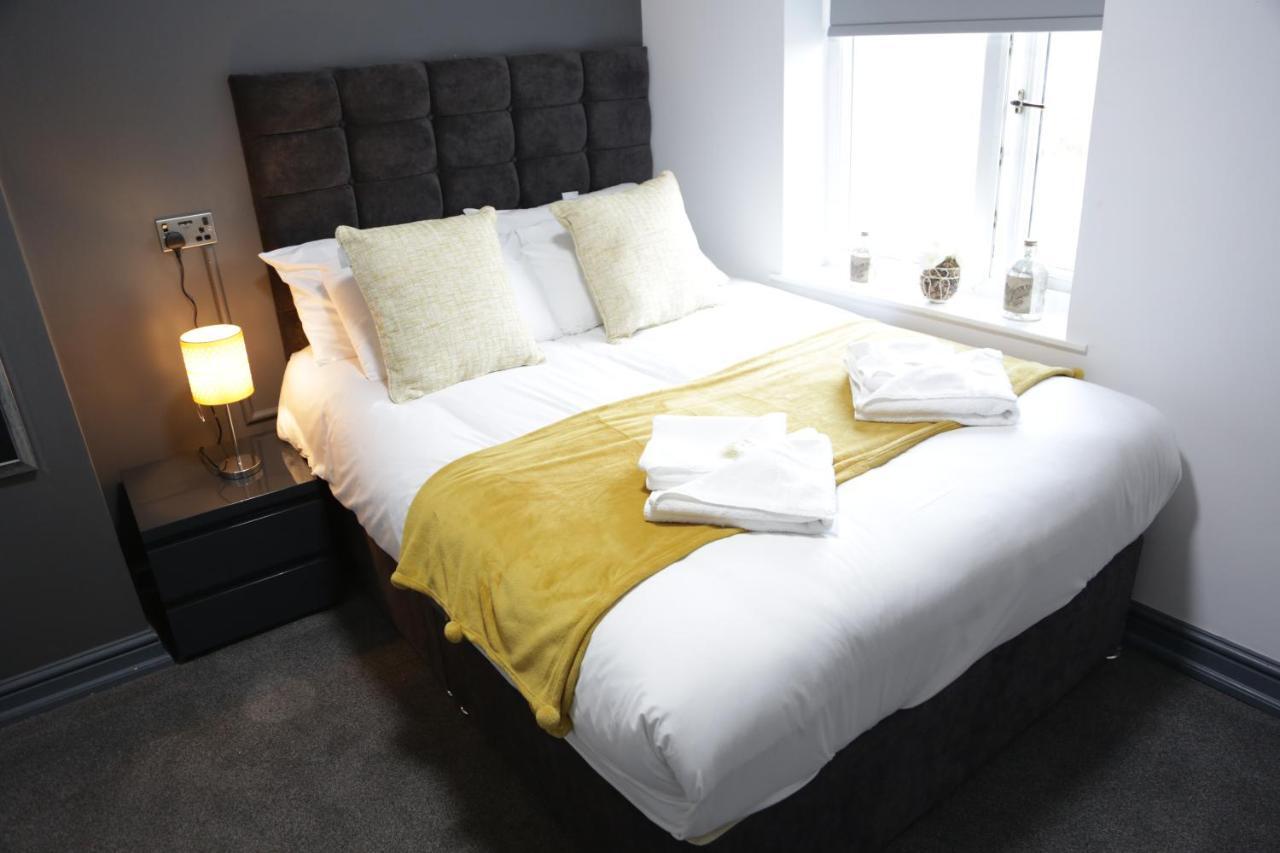 Park City Suites Hotel Manchester Exteriör bild
